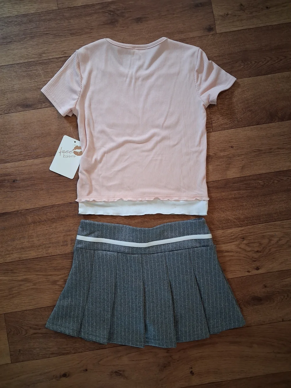 Pink 'Smile' Ribbed Tee and Gray Pleated Skirt Set